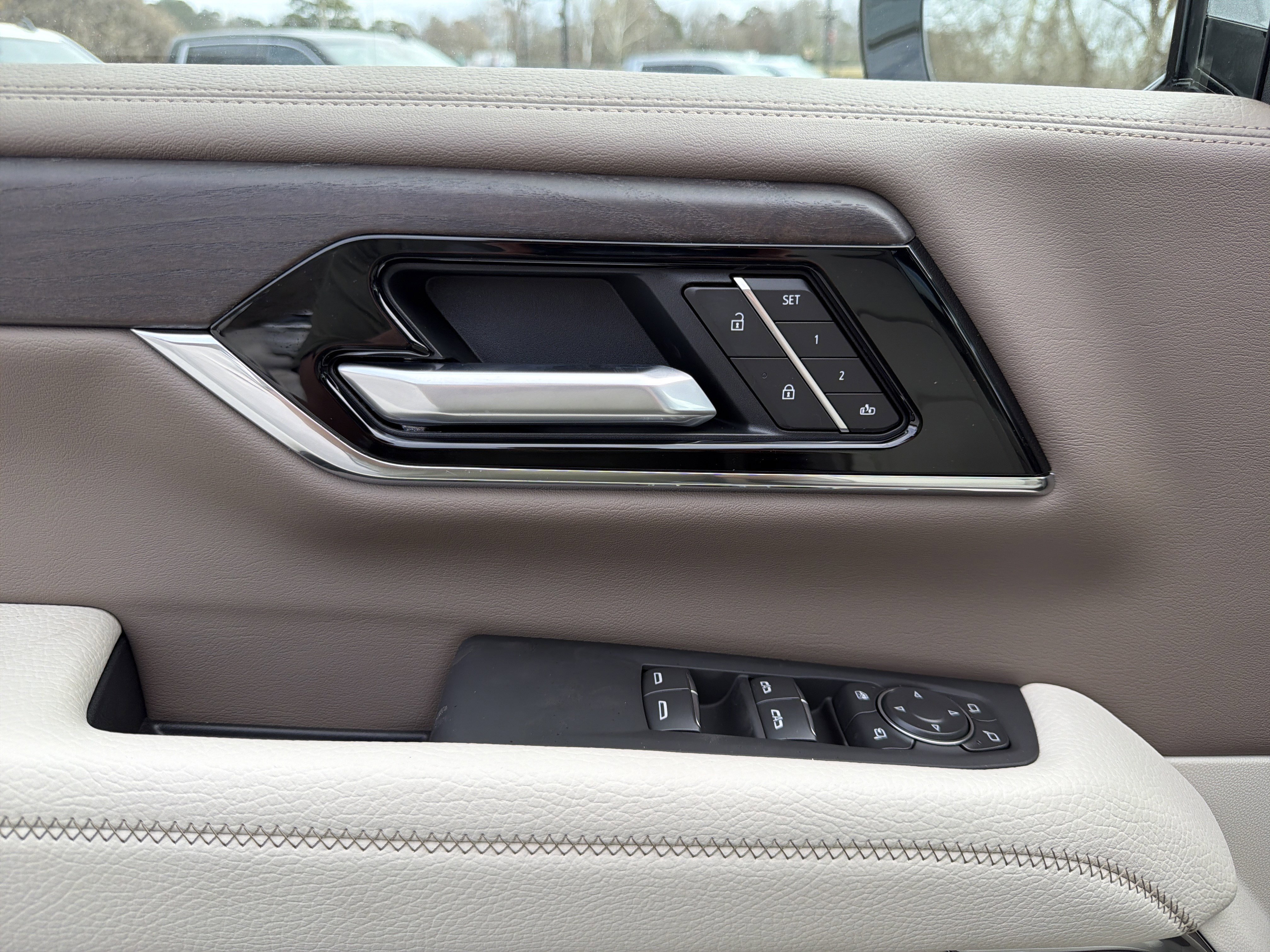 New 2026 GMC Yukon XL Denali image 13