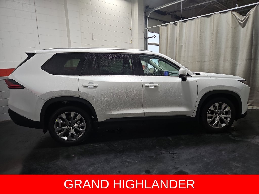 New 2026 Toyota Grand Highlander AWD image 9