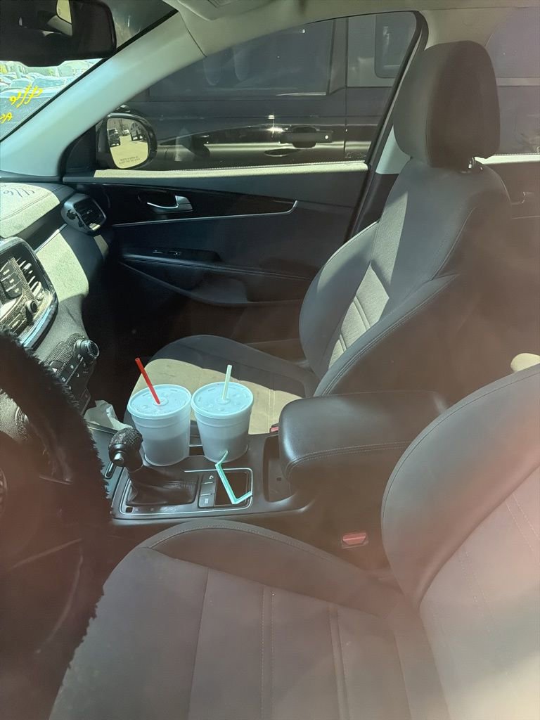 Used 2016 Kia Sorento LX w/ LX Convenience Package image 12