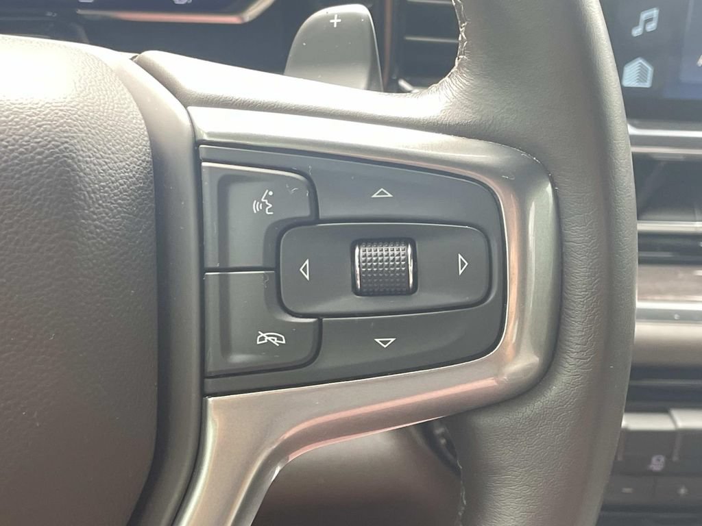 Used 2023 Chevrolet Silverado 1500 LTZ w/ Technology Package AWD/4WD image 29