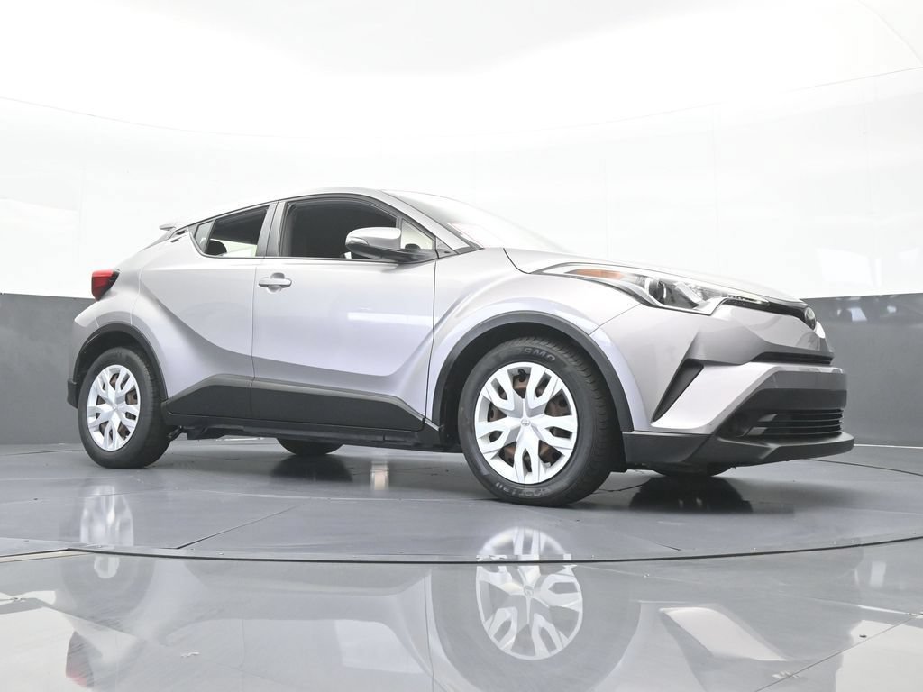 Used 2019 Toyota C-HR LE FWD image 55