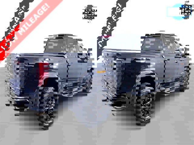 Used 2025 GMC Sierra 2500 AT4 image 8