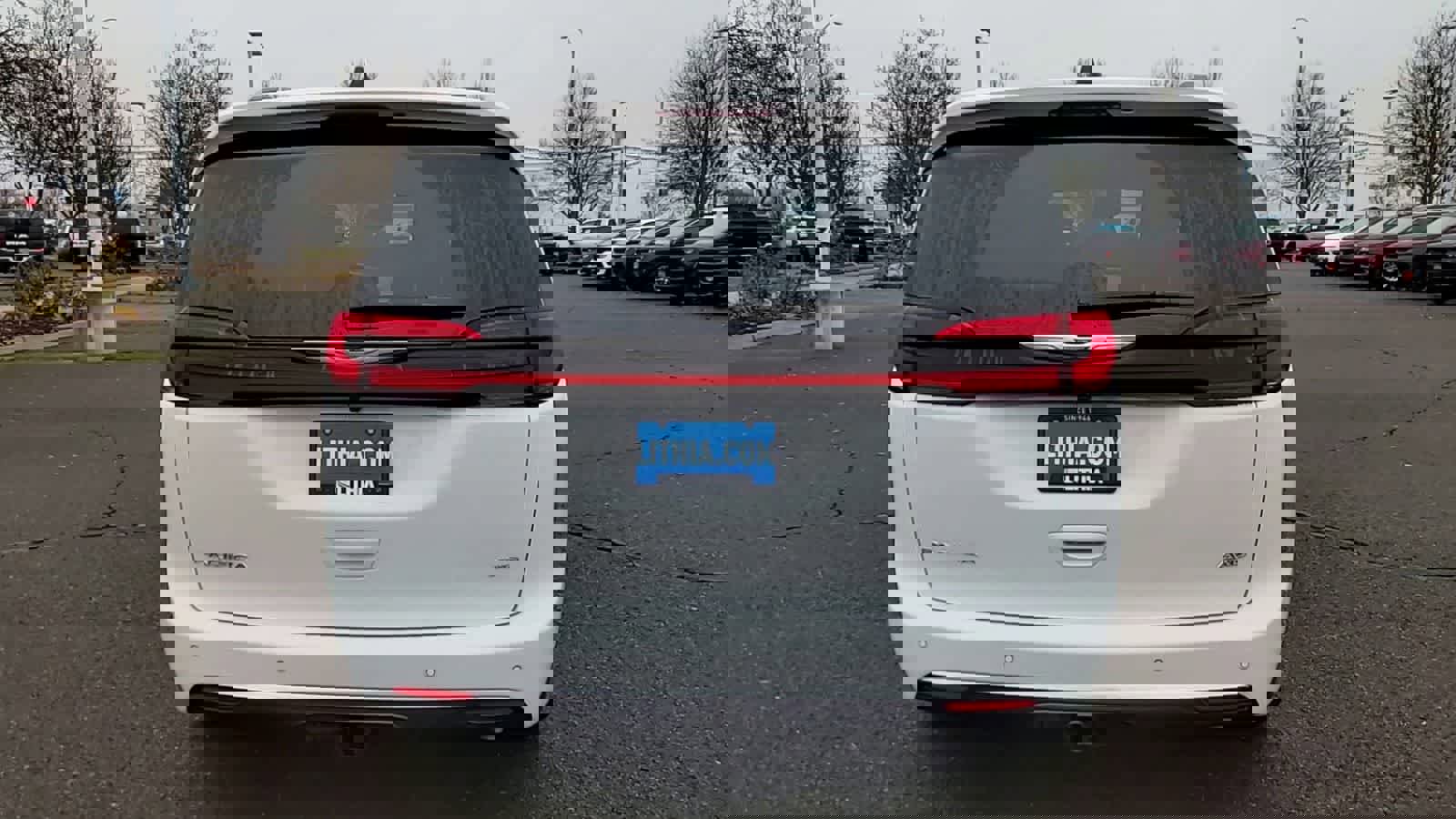 New 2026 Chrysler Pacifica Pinnacle w/ Trailer Tow Group image 7