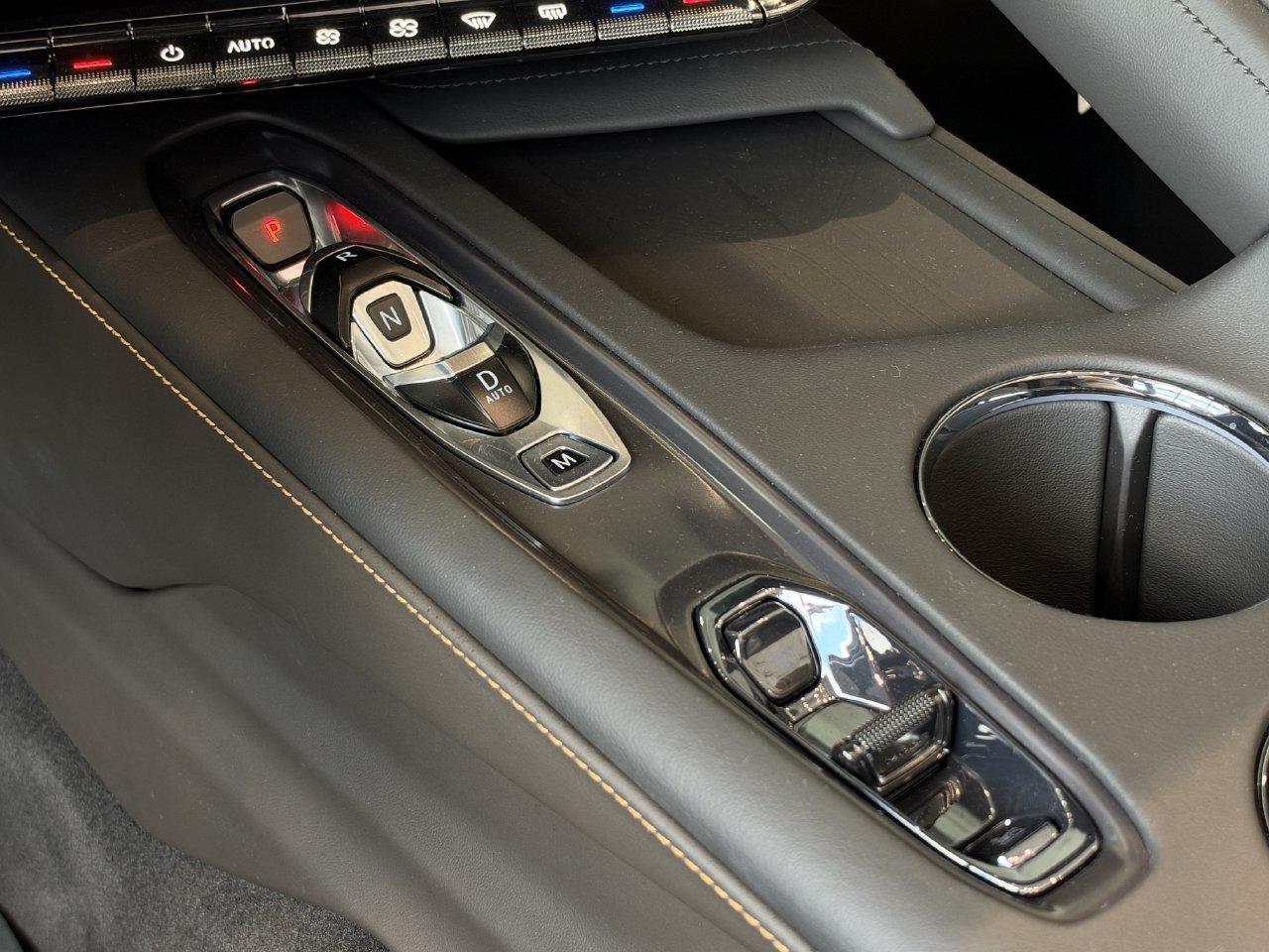 New 2026 Chevrolet Corvette Stingray Premium Conv w/ Z51 Performance Package RWD image 15