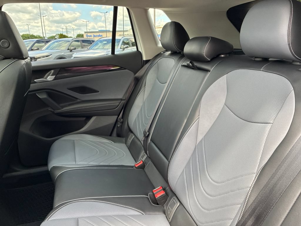 New 2026 Volkswagen Tiguan SE AWD/4WD image 19