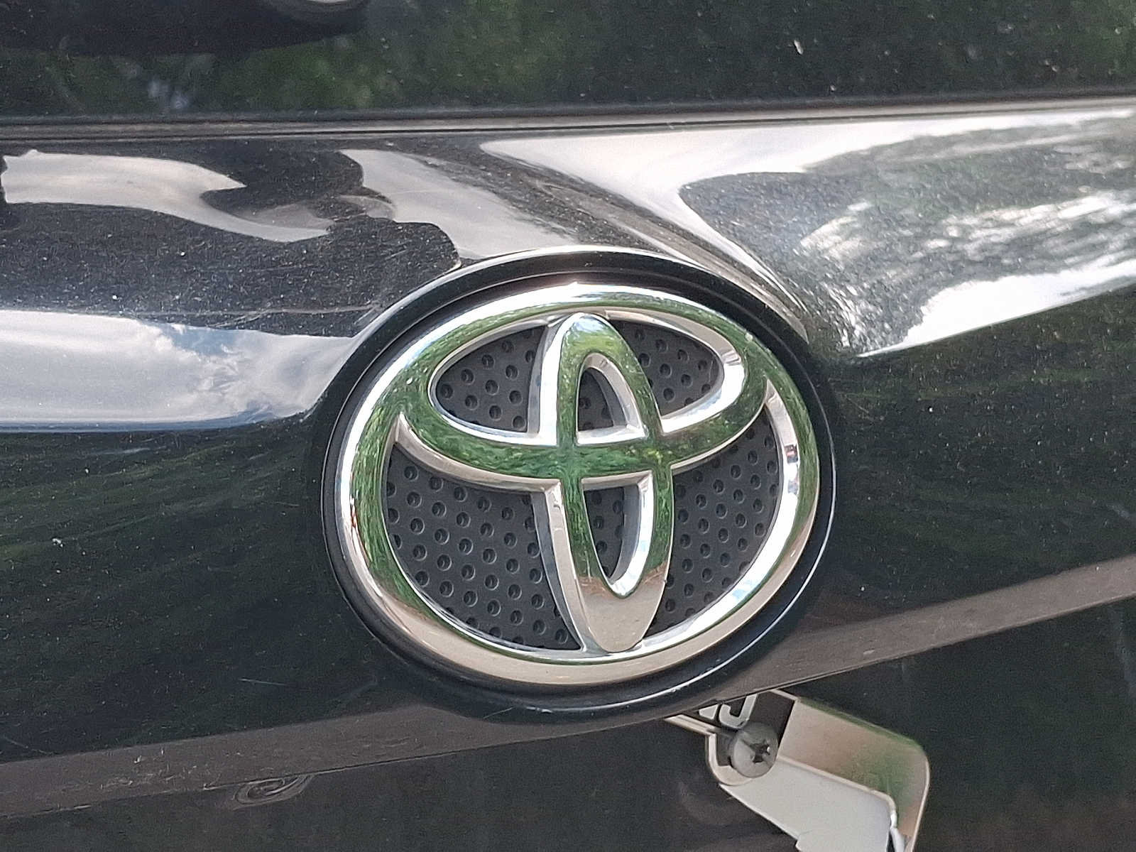 Used 2016 Toyota RAV4 SE w/ Cargo Management Package AWD/4WD image 30