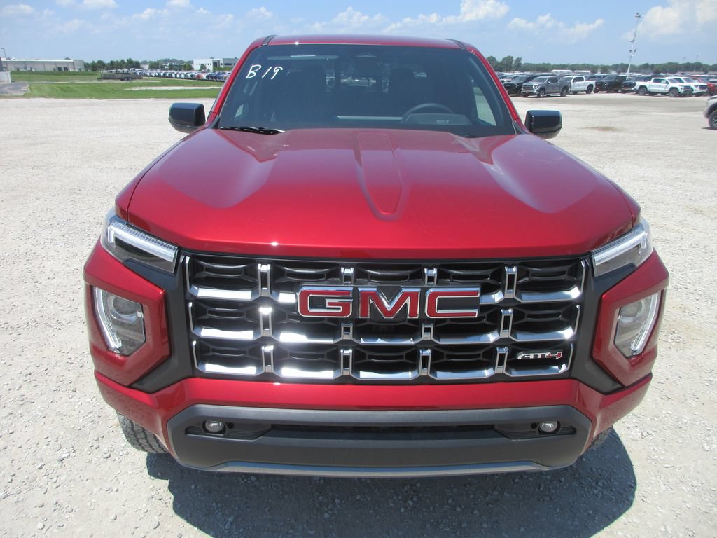 New 2026 GMC Canyon AT4 AWD/4WD image 10
