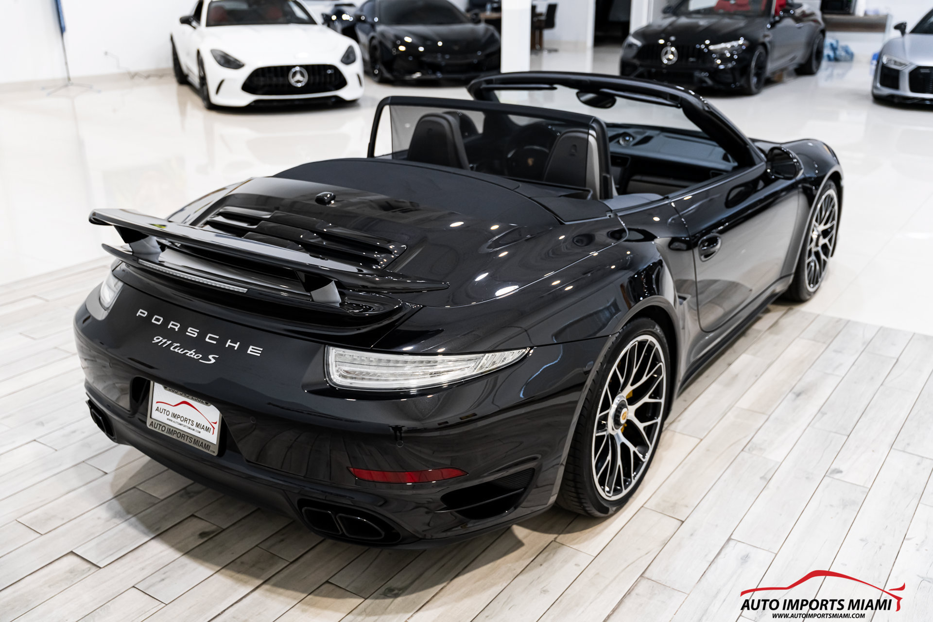 Used 2014 Porsche 911 Turbo S AWD/4WD image 21