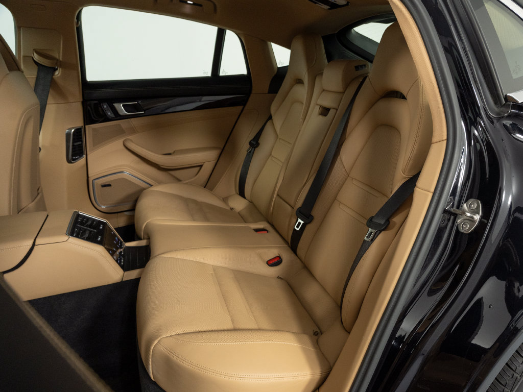 Certified 2023 Porsche Panamera 4S AWD/4WD image 39