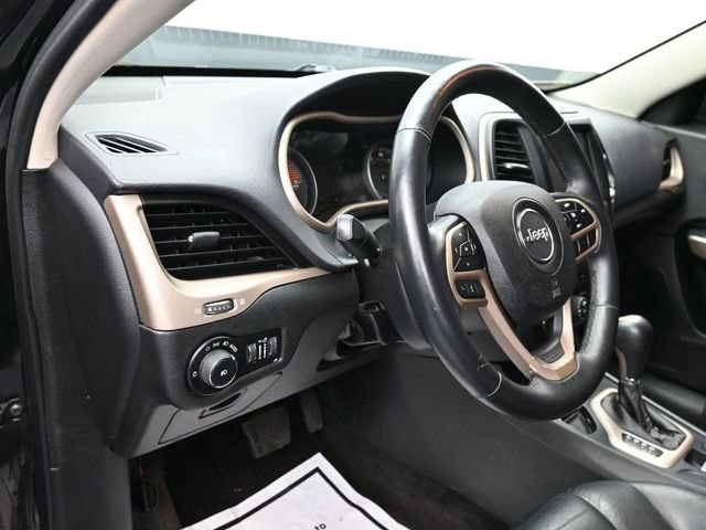 Used 2017 Jeep Cherokee High Altitude image 27