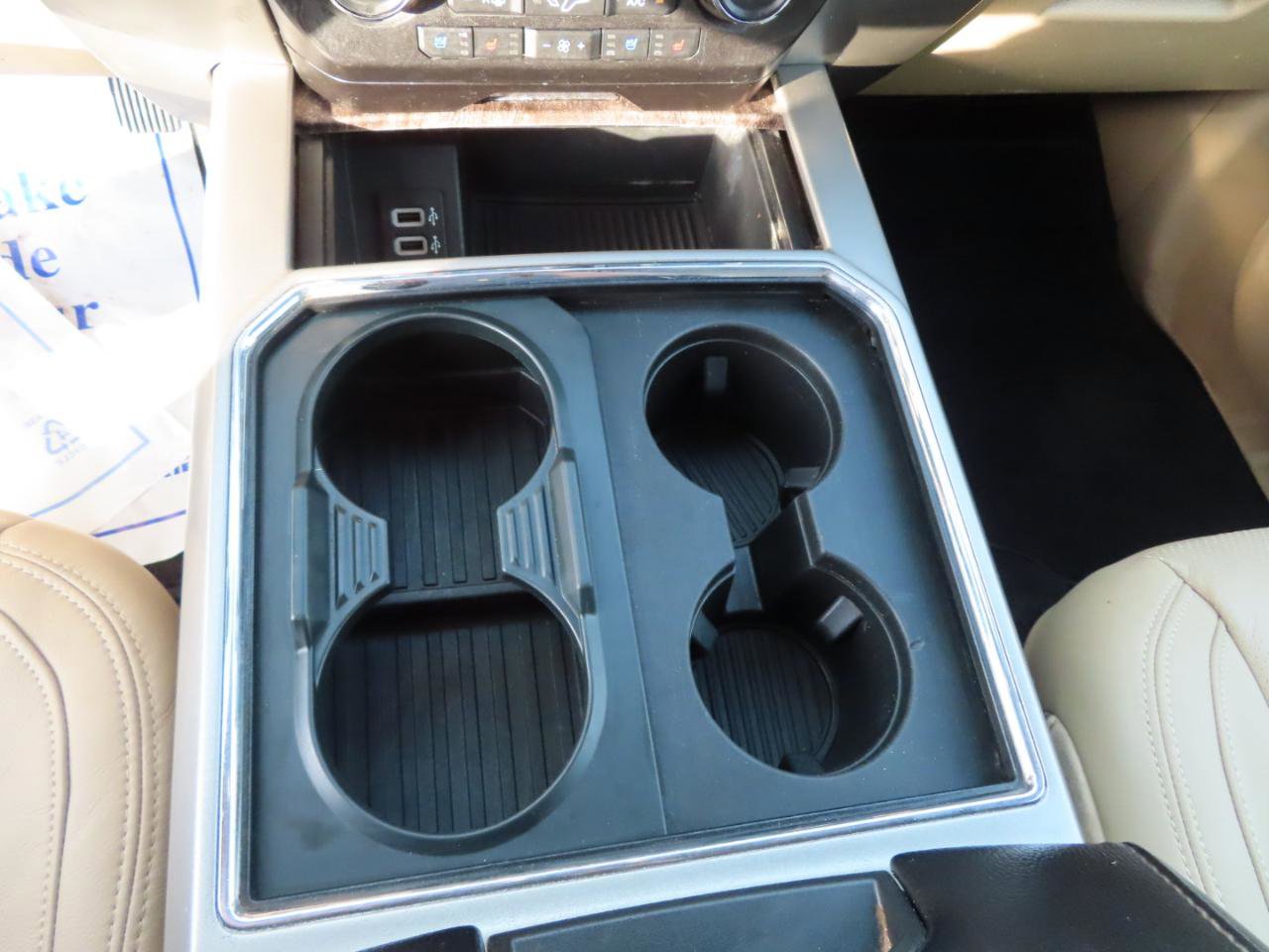 Used 2017 Ford F350 Lariat w/ Chrome Package image 37