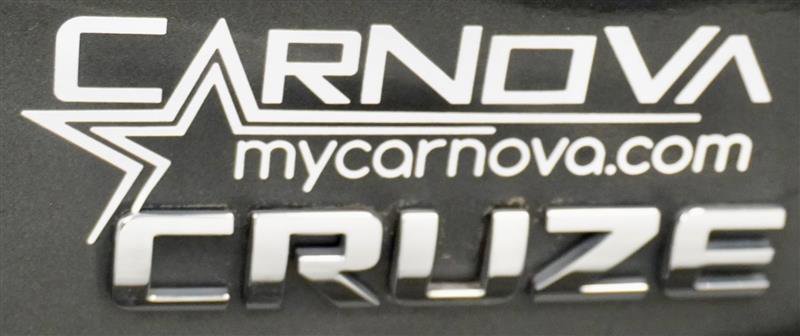 Used 2018 Chevrolet Cruze LT w/ Convenience Package FWD image 43
