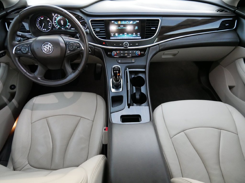 Used 2018 Buick LaCrosse Essence FWD image 12
