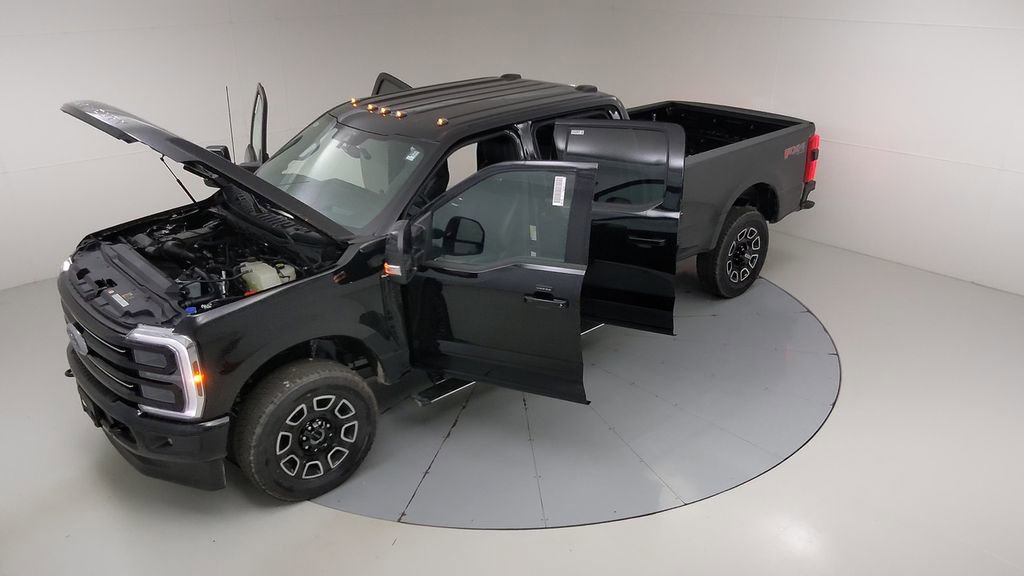 New 2025 Ford F350 Platinum w/ FX4 Off-Road Package image 54