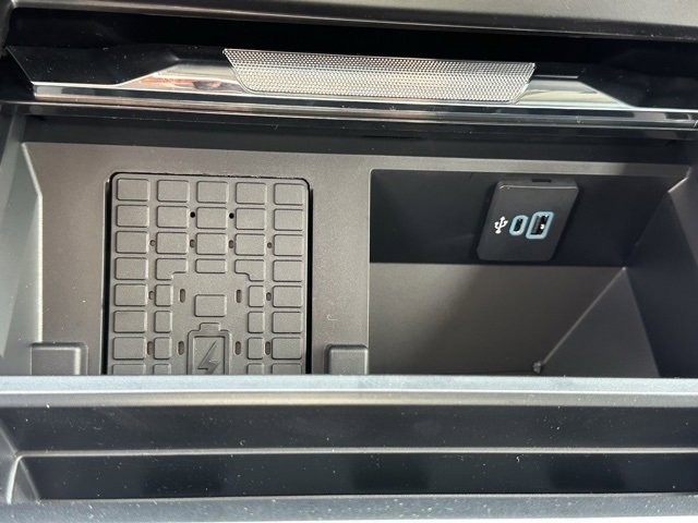 New 2025 Ford F350 Lariat w/ Lariat Ultimate Package image 30