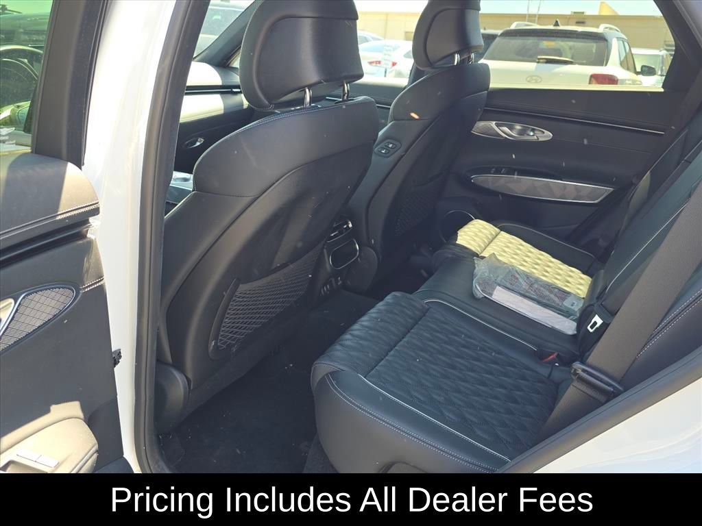 Used 2022 Genesis GV70 3.5T Sport w/ Sport Advanced Package AWD/4WD image 6