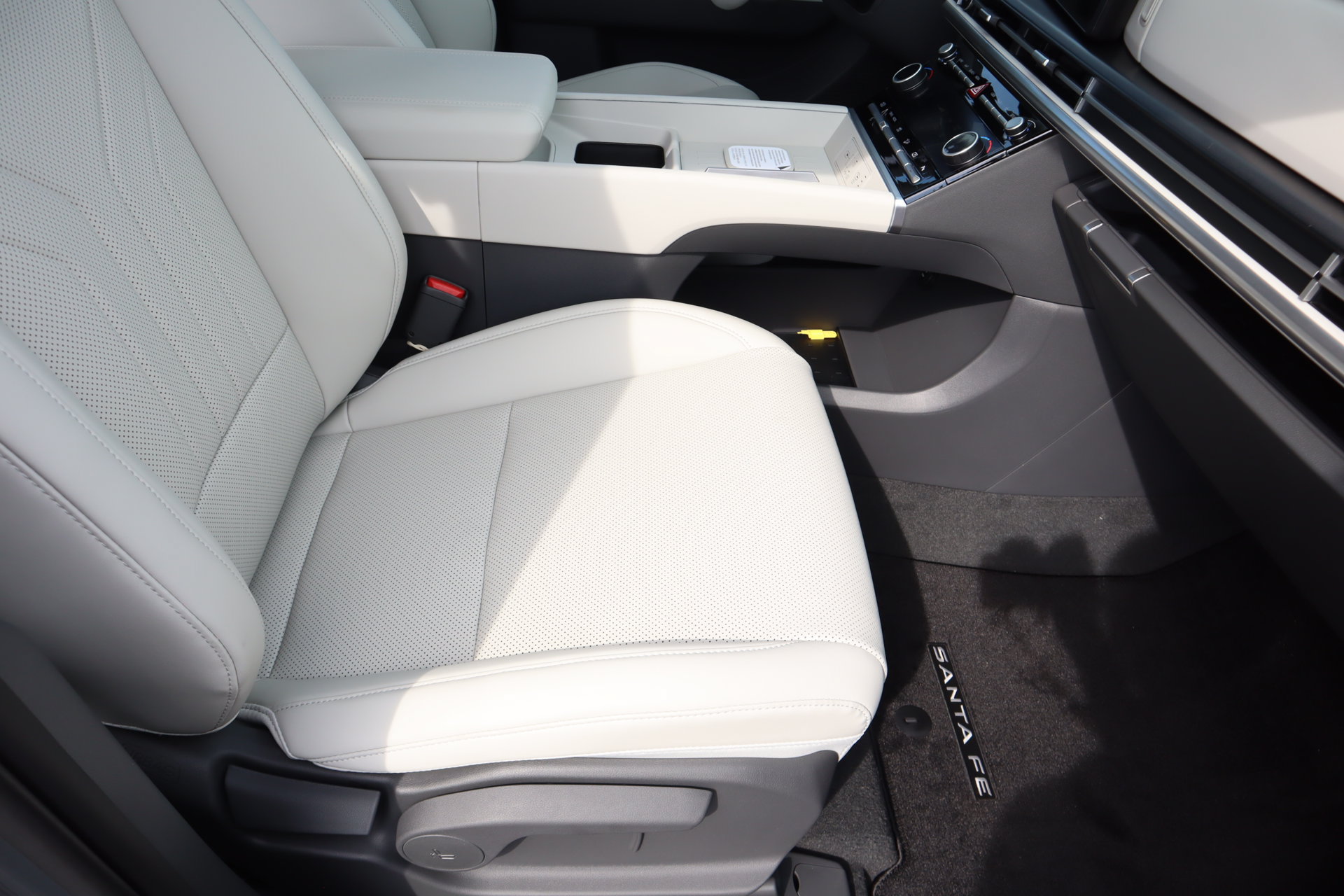 New 2027 Hyundai Santa Fe SEL AWD/4WD image 19
