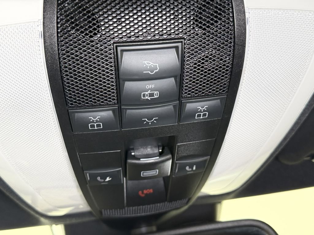 Used 2014 Mercedes-Benz E 350 Coupe image 28