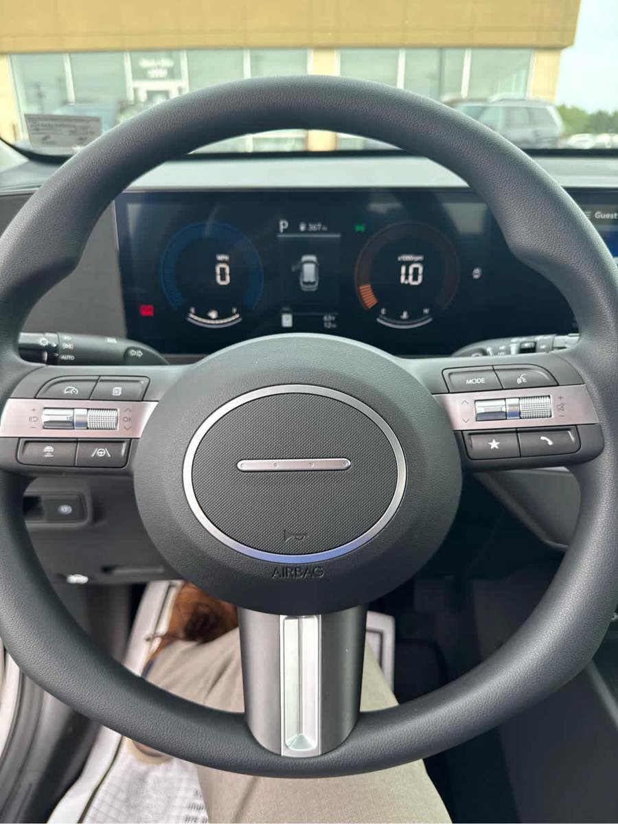 New 2027 Hyundai Kona SE AWD/4WD image 26
