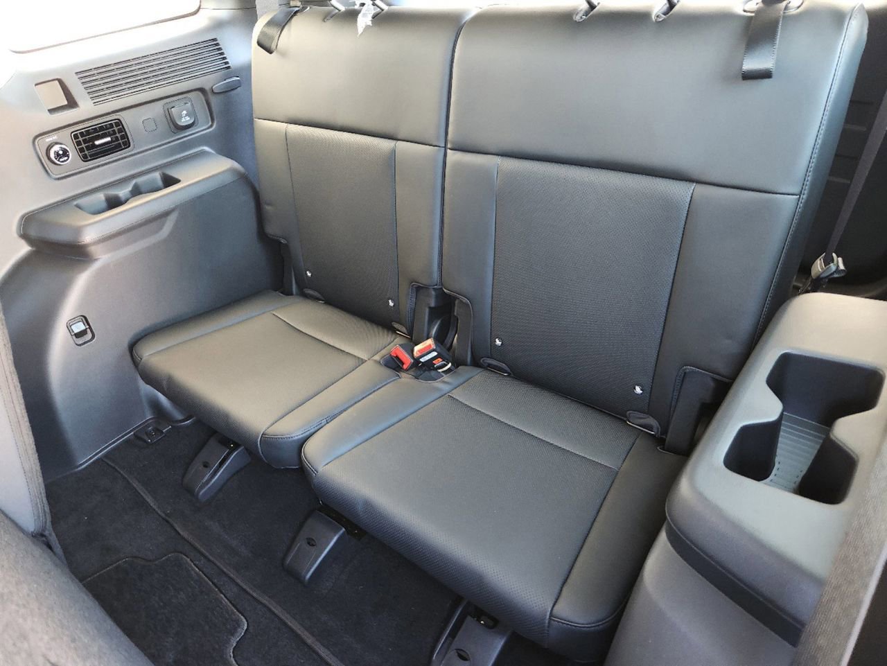 Certified 2025 Hyundai Santa Fe XRT image 23