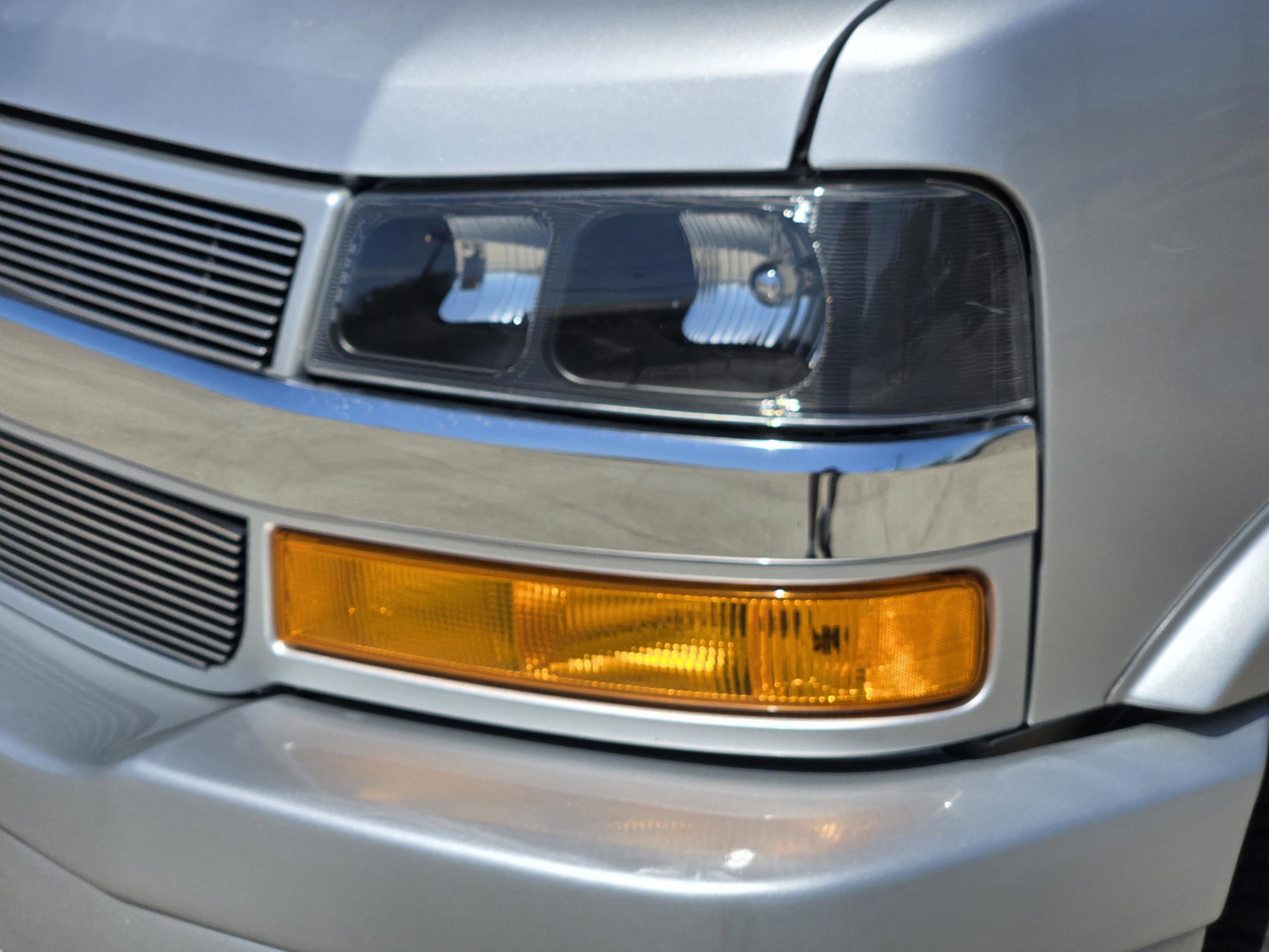 Used 2023 Chevrolet Express 2500 image 14