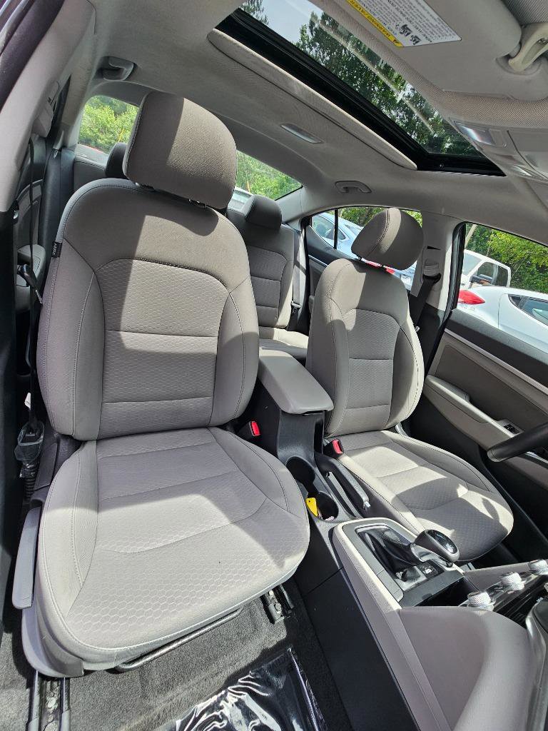Used 2020 Hyundai Elantra Value Edition image 32
