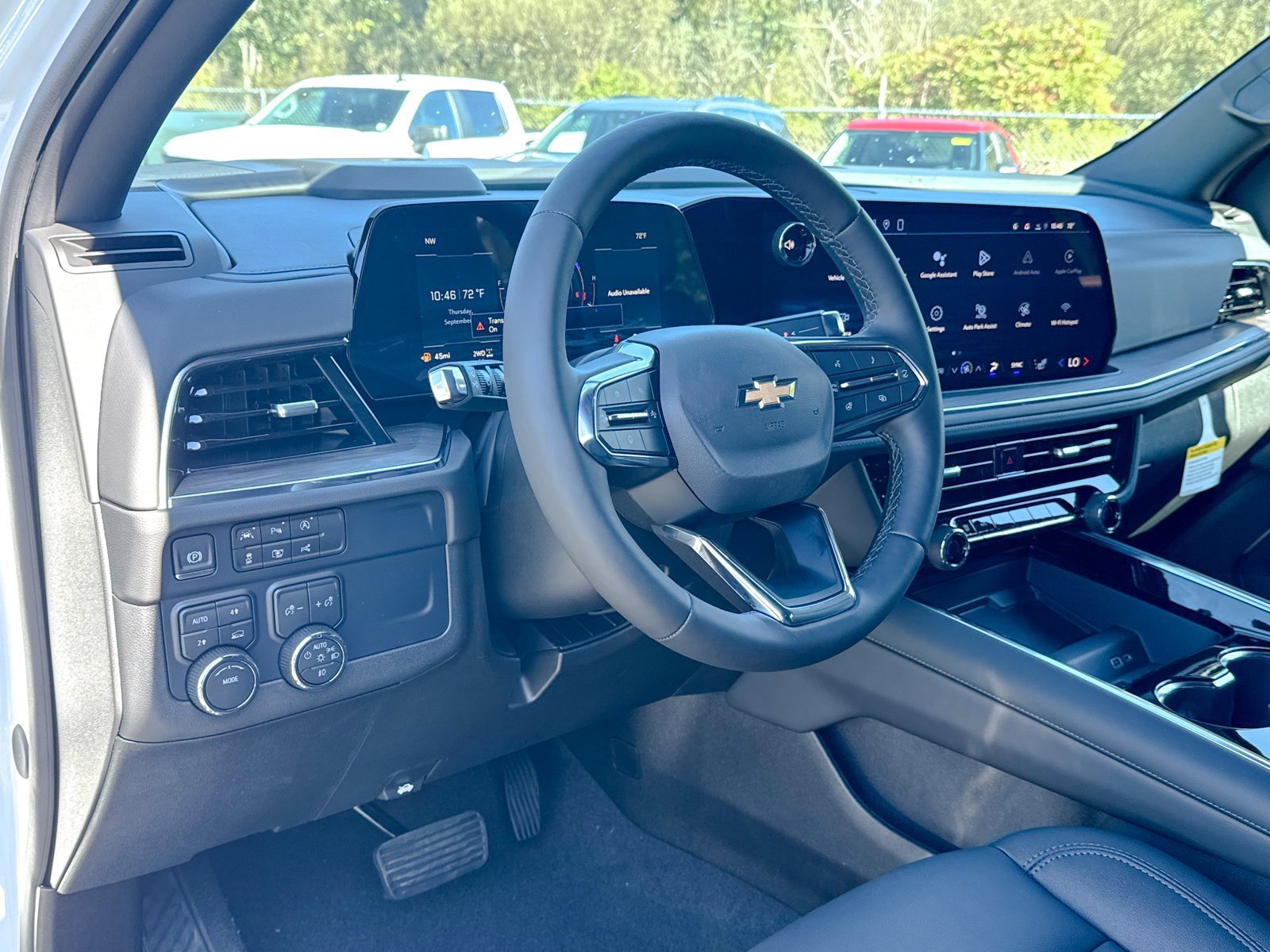 New 2026 Chevrolet Suburban LT image 3