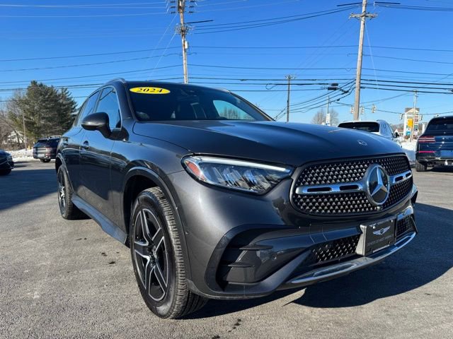 Used 2024 Mercedes-Benz GLC 300 4MATIC image 17