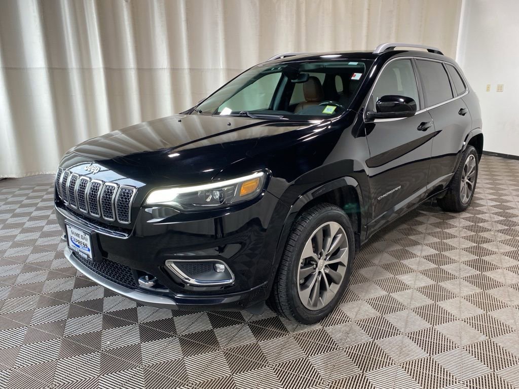 Used 2019 Jeep Cherokee Overland image 3