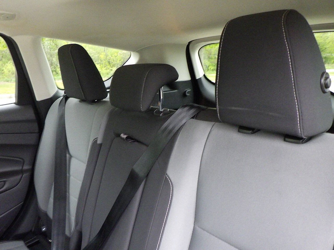 Used 2016 Ford Escape SE FWD image 12