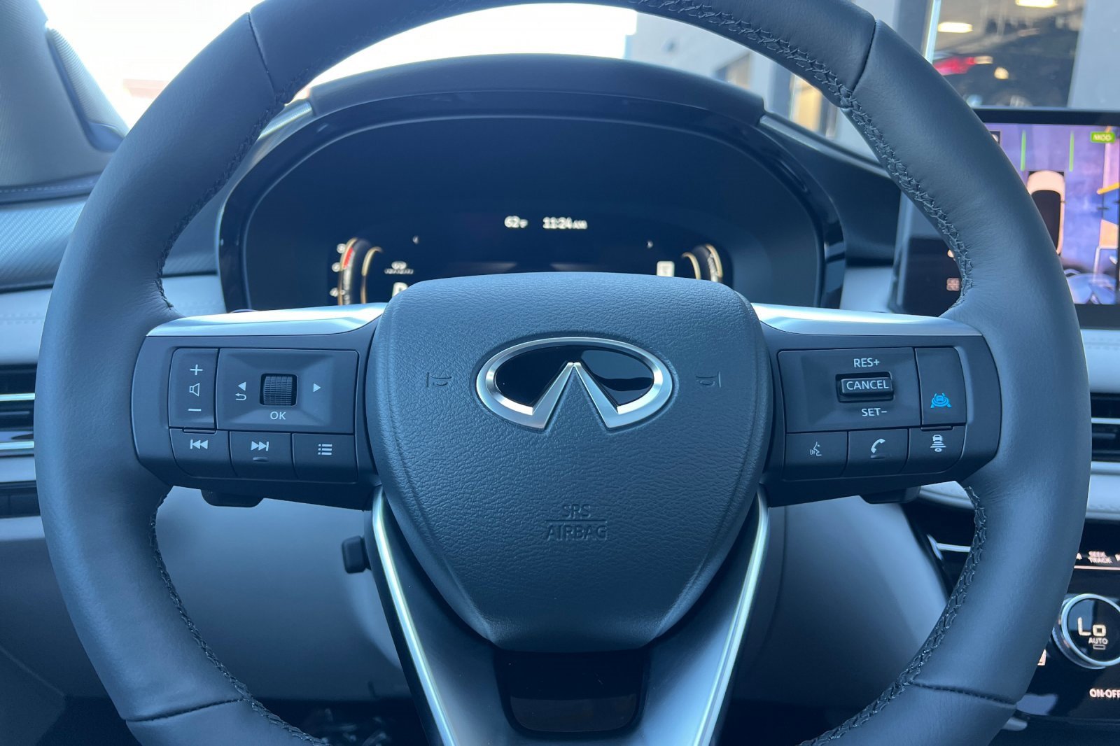 New 2026 INFINITI QX60 Luxe w/ Cargo Package image 27