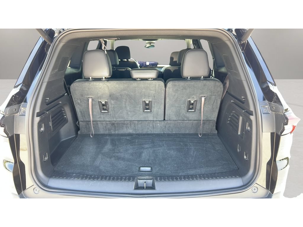 Certified 2025 Buick Enclave Preferred AWD/4WD image 30