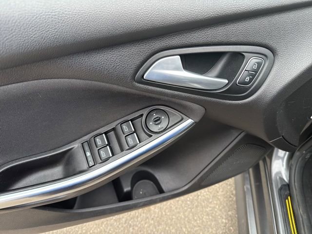 Used 2018 Ford Focus ST image 16