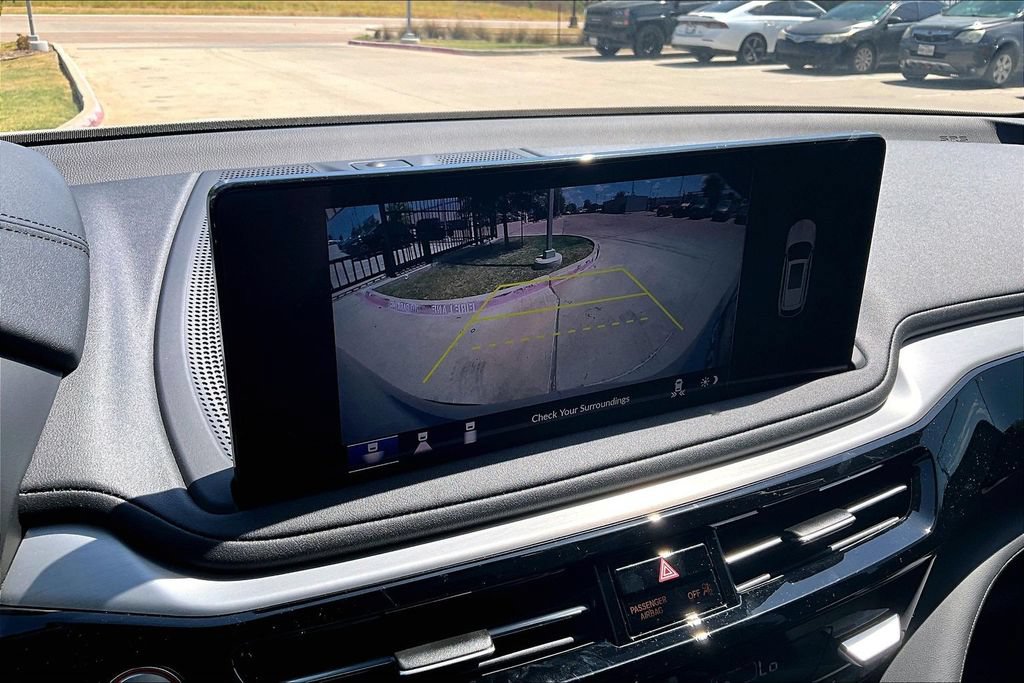 Certified 2026 Acura MDX w/ Technology Package FWD image 27