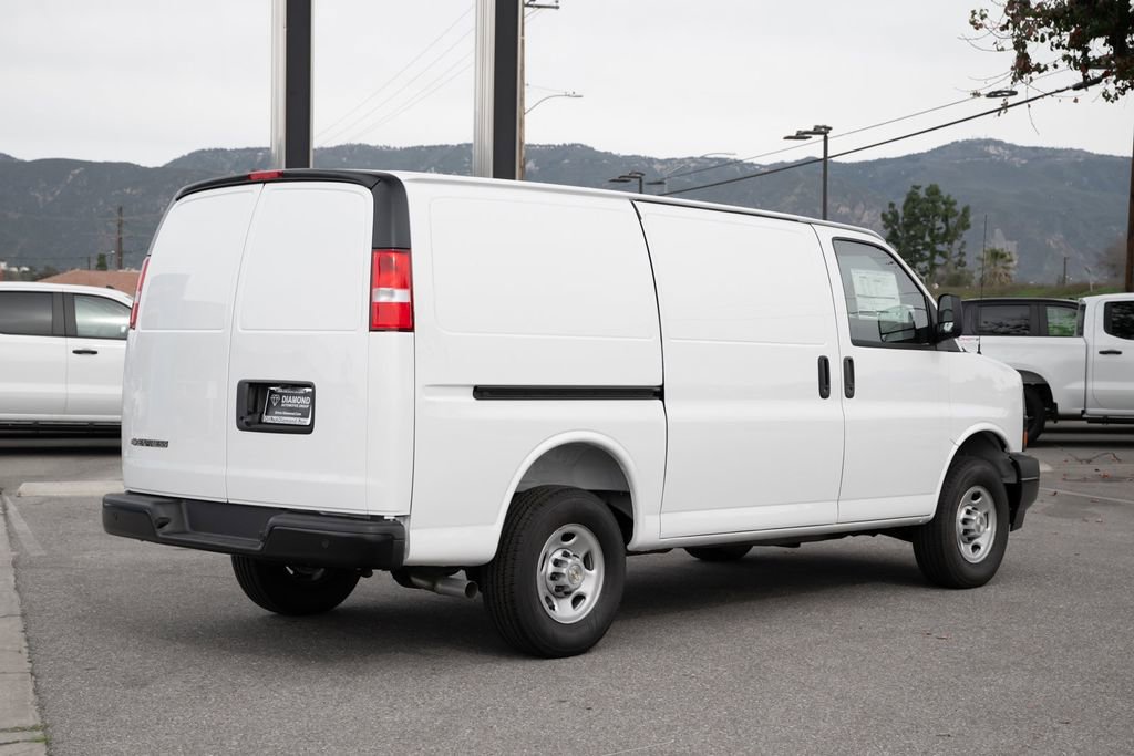 New 2025 Chevrolet Express 2500 w/ Driver Convenience Package RWD image 4