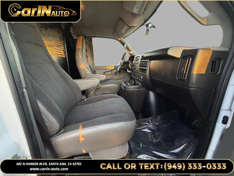 Used 2024 GMC Savana 2500 w/ Driver Convenience Package RWD image 12