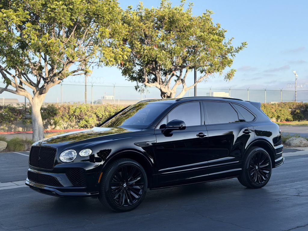 Used 2021 Bentley Bentayga Speed AWD/4WD image 12