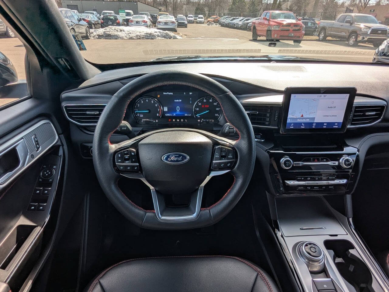 Used 2023 Ford Explorer ST-Line w/ Class IV Trailer Tow Package AWD/4WD image 17
