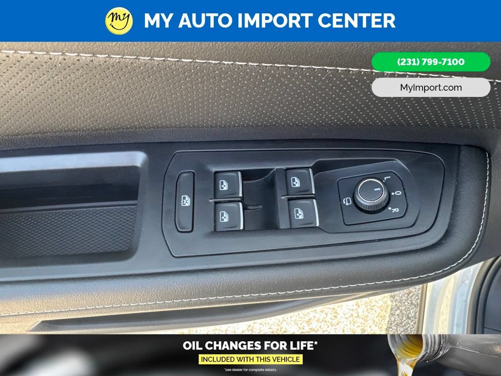 Used 2025 Volkswagen Atlas SEL Premium R-Line AWD/4WD image 11