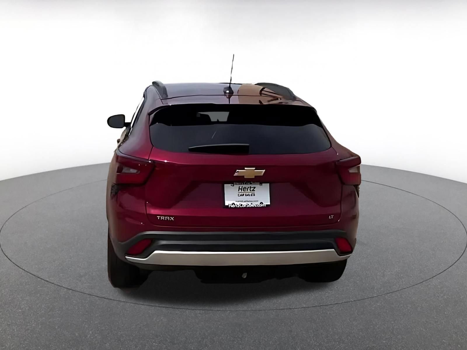 Used 2025 Chevrolet Trax LT w/ LT Convenience Package FWD image 10