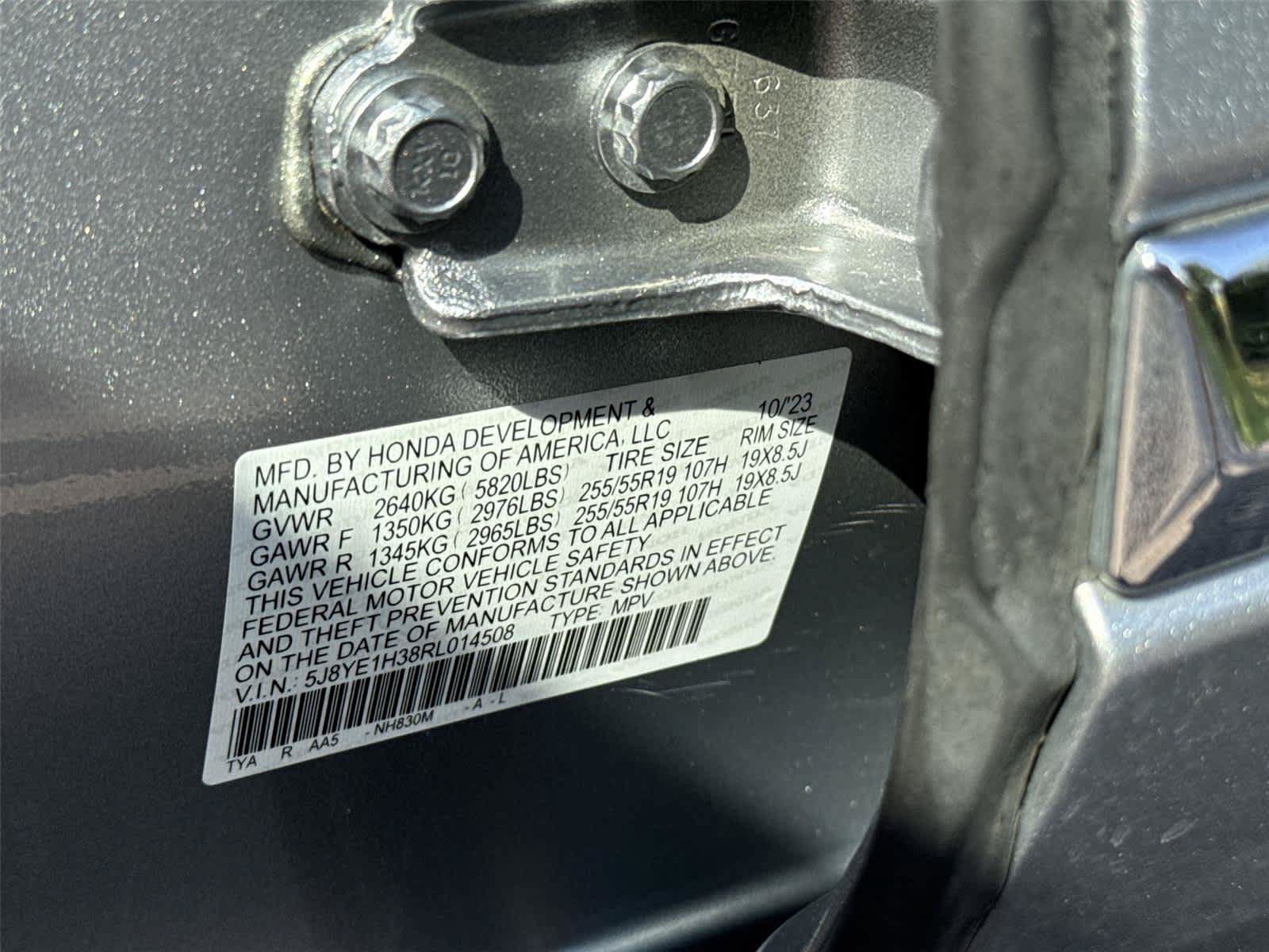 Certified 2024 Acura MDX SH-AWD image 33