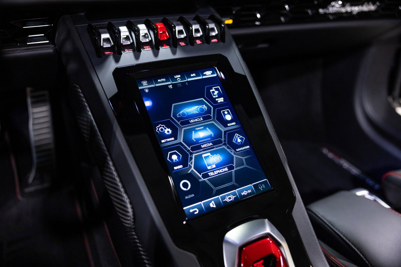 Used 2020 Lamborghini Huracan EVO image 40