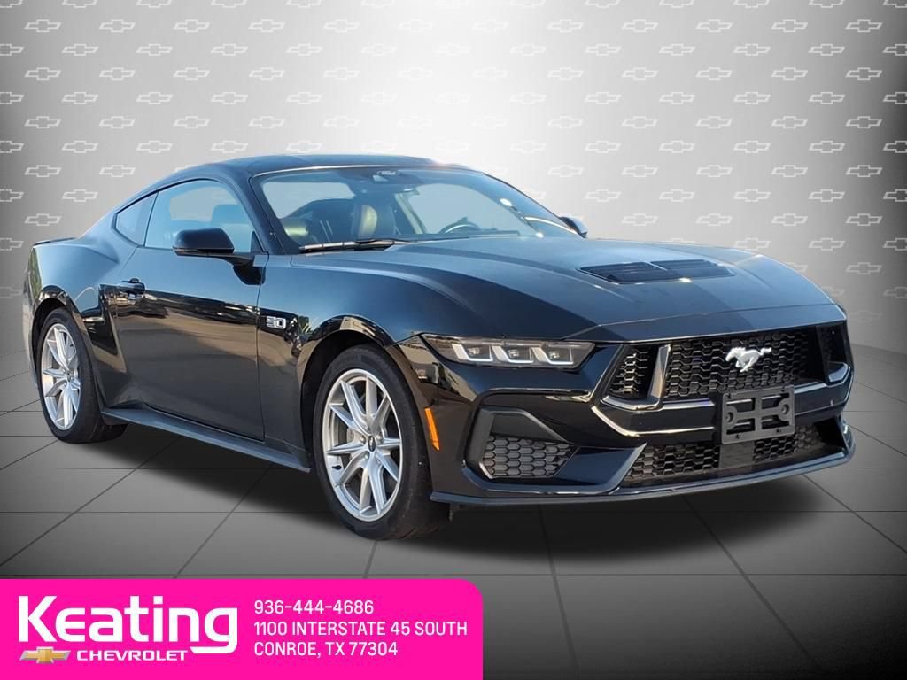 Used 2025 Ford Mustang GT Premium RWD image 3