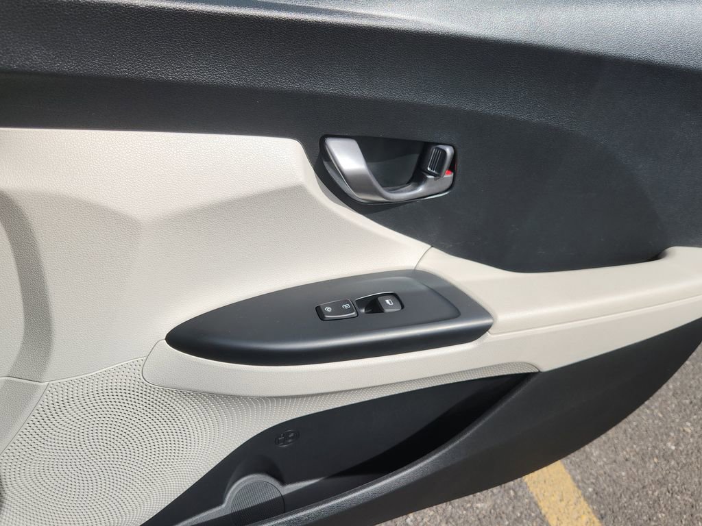 Used 2019 Hyundai Veloster Turbo Ultimate image 11