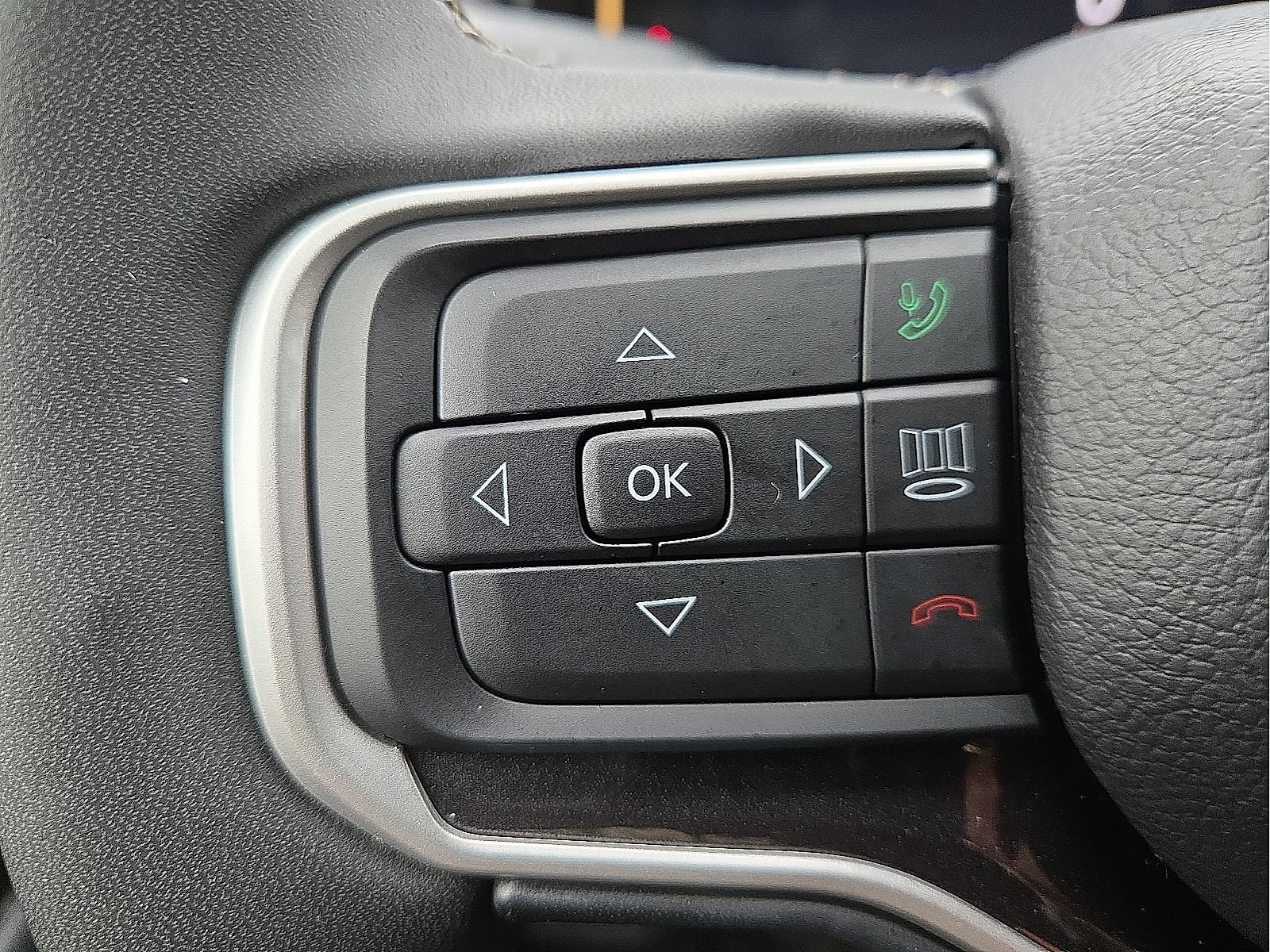 Used 2023 Jeep Wagoneer 4WD image 19