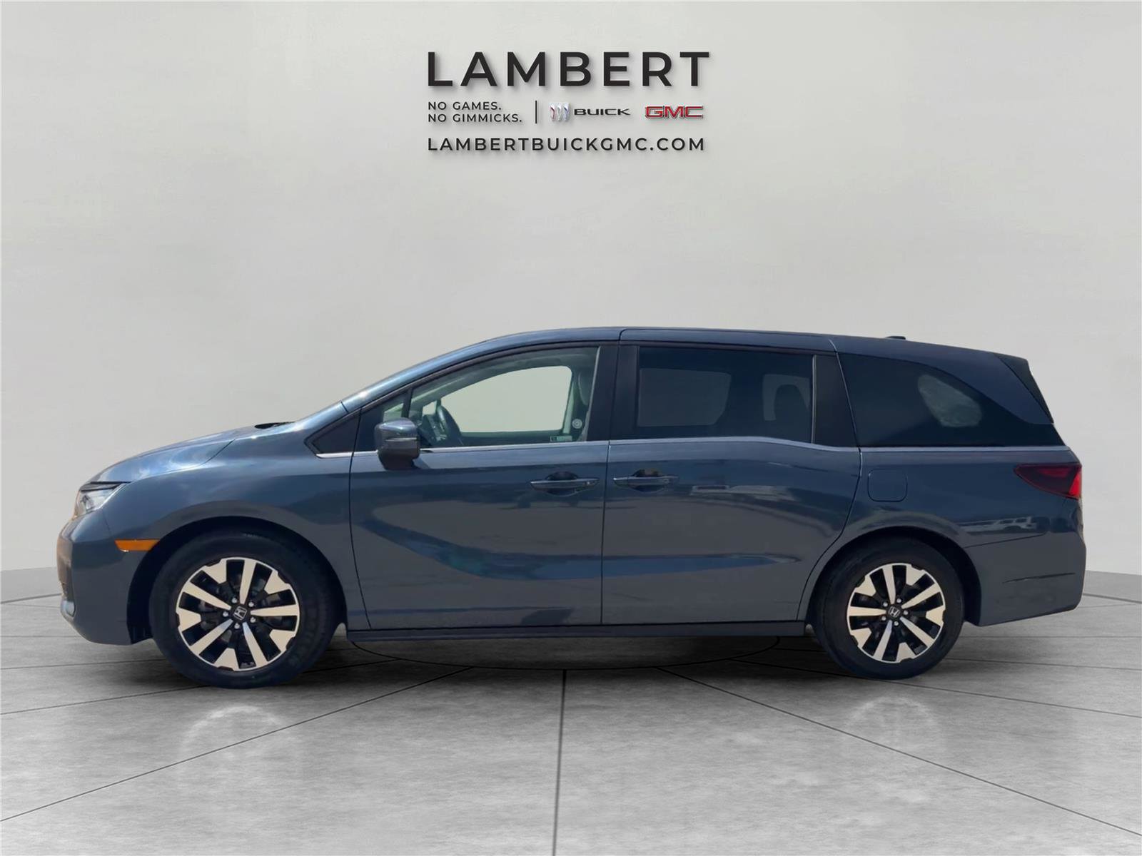 Used 2025 Honda Odyssey EX-L image 2