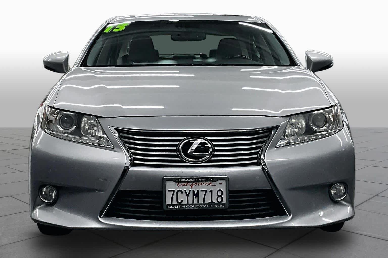 Used 2013 Lexus ES 350 w/ Premium Pkg FWD image 3
