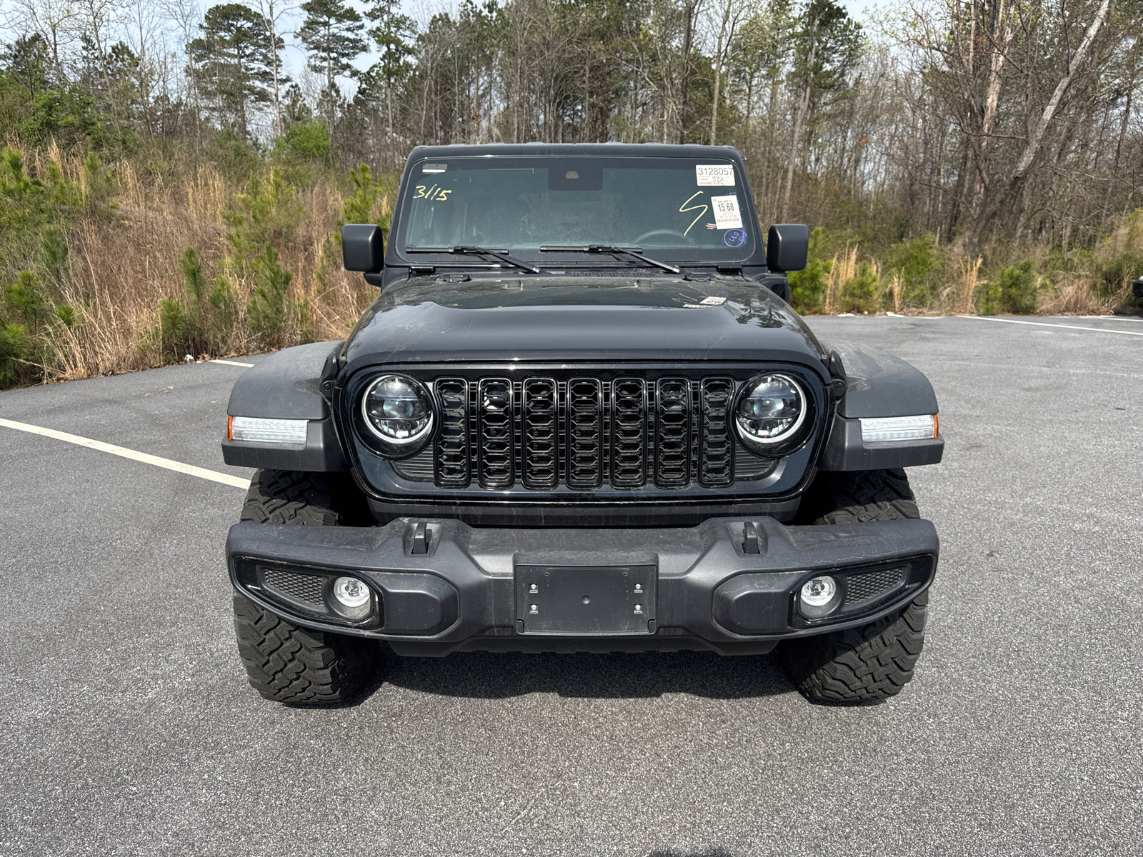 Used 2025 Jeep Wrangler Willys image 2