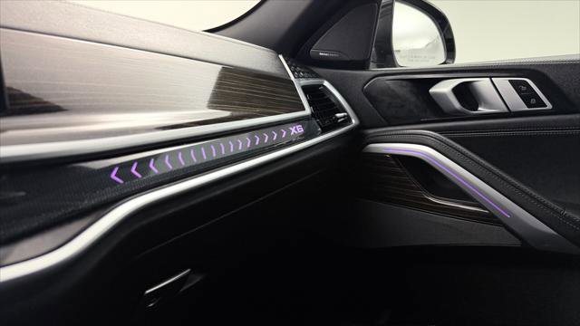 Used 2025 BMW X6 xDrive40i w/ Climate Comfort Package image 36