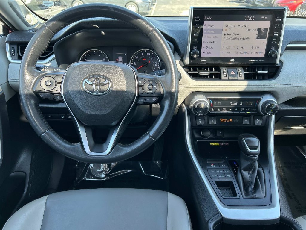 Used 2022 Toyota RAV4 XLE Premium AWD/4WD image 18